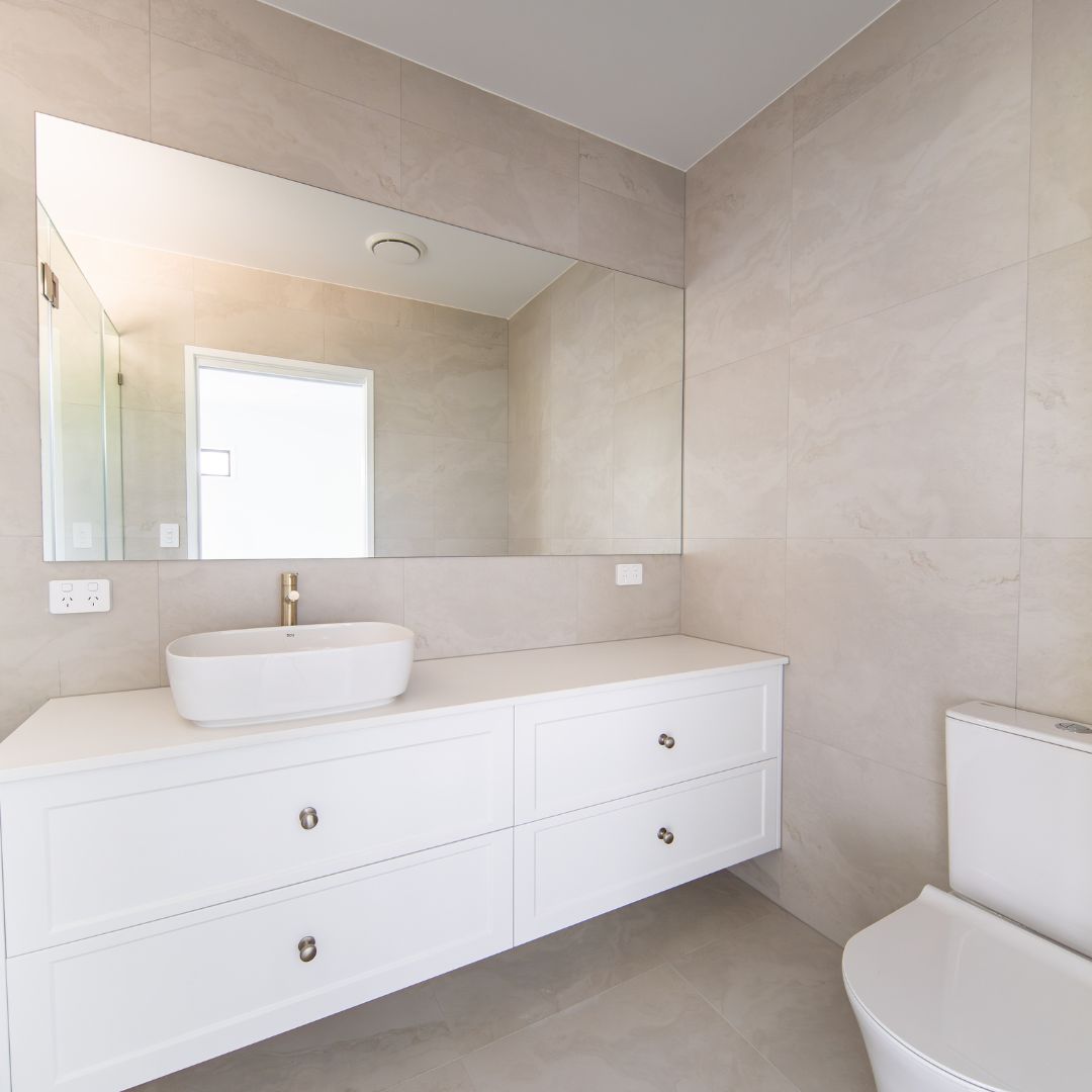 Ensuite, soft travertine